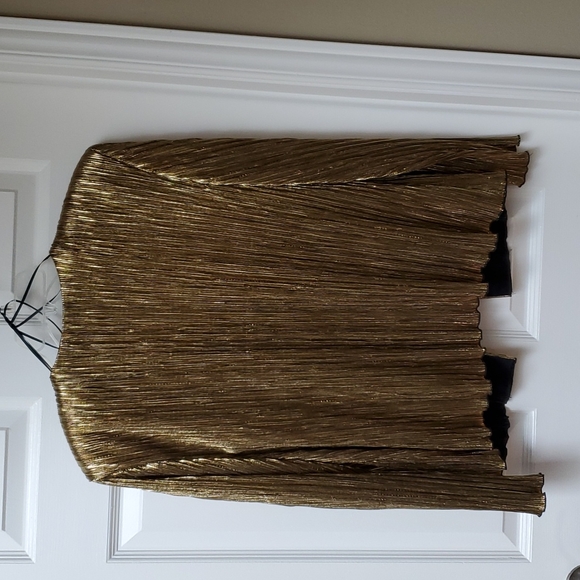 Woman's Formal Wear - Picture 2 of 5